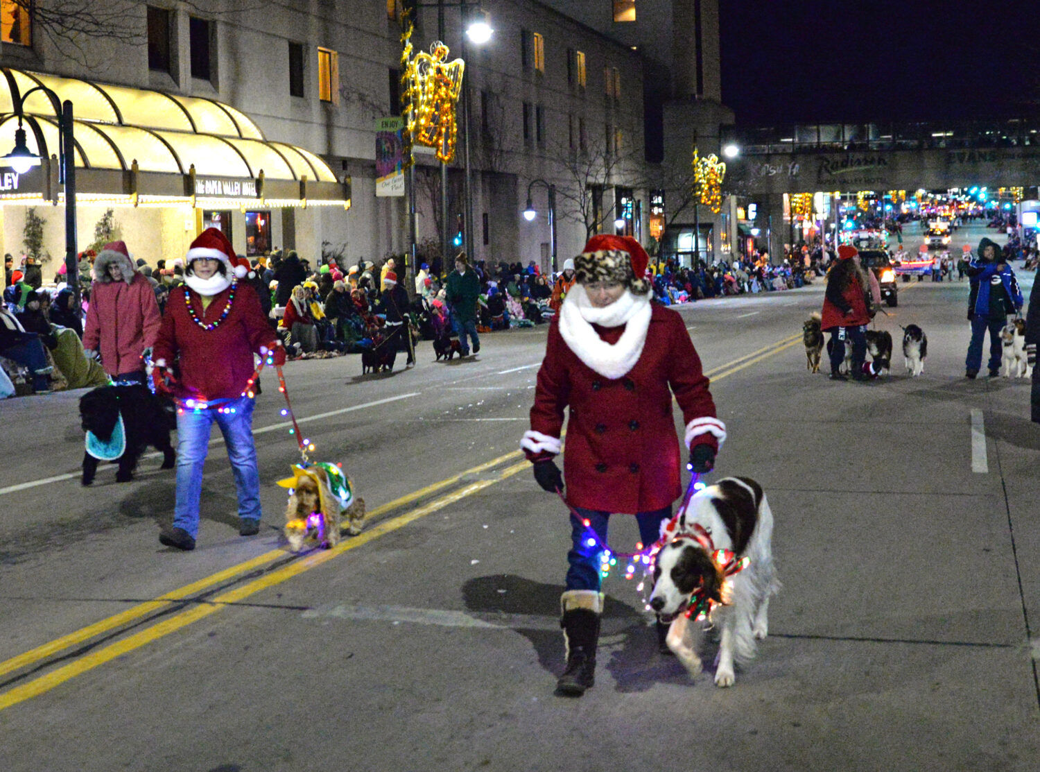 Appleton Christmas Parade 2021